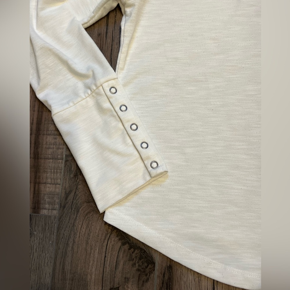 Evereve Snap Sleeve Long Sleeve Top - Picture 2 of 4
